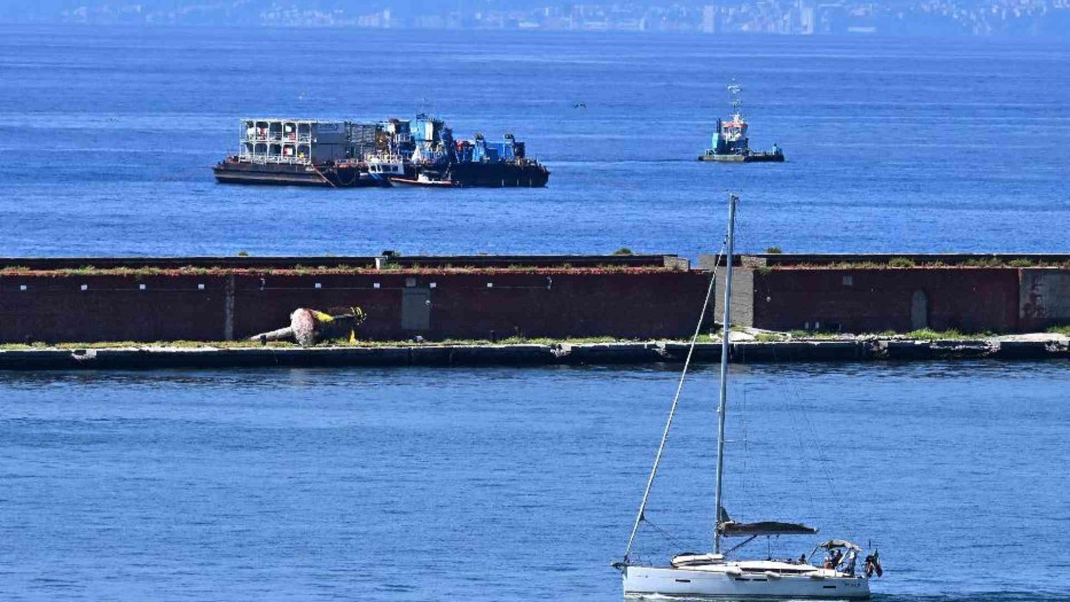 L'inchiesta di Genova si allarga alla diga nel porto