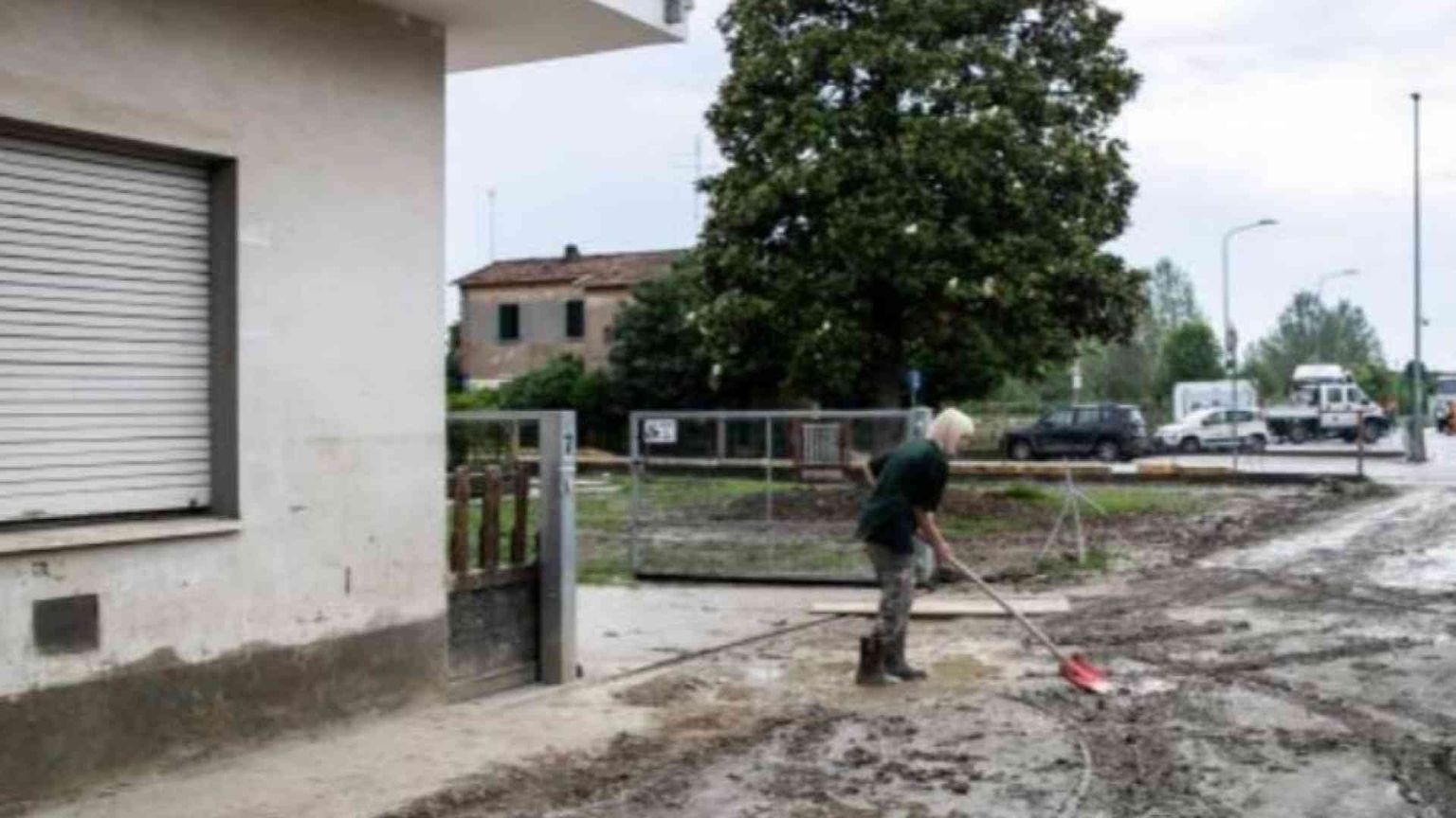 Un anno dopo l'alluvione ancora centinaia di persone fuori casa
