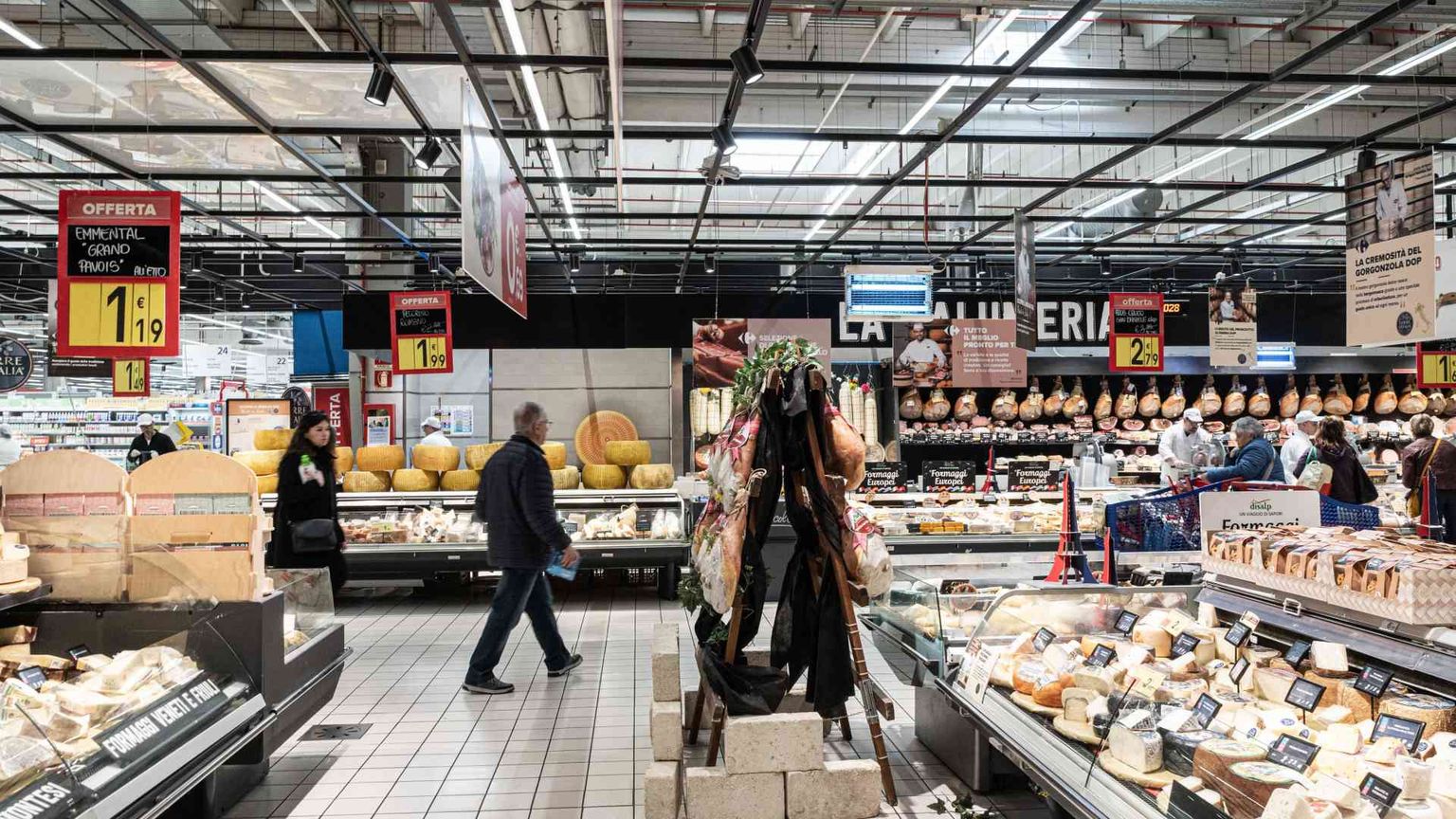 L'Italia cresce più della media Ue, ma è anche più povera