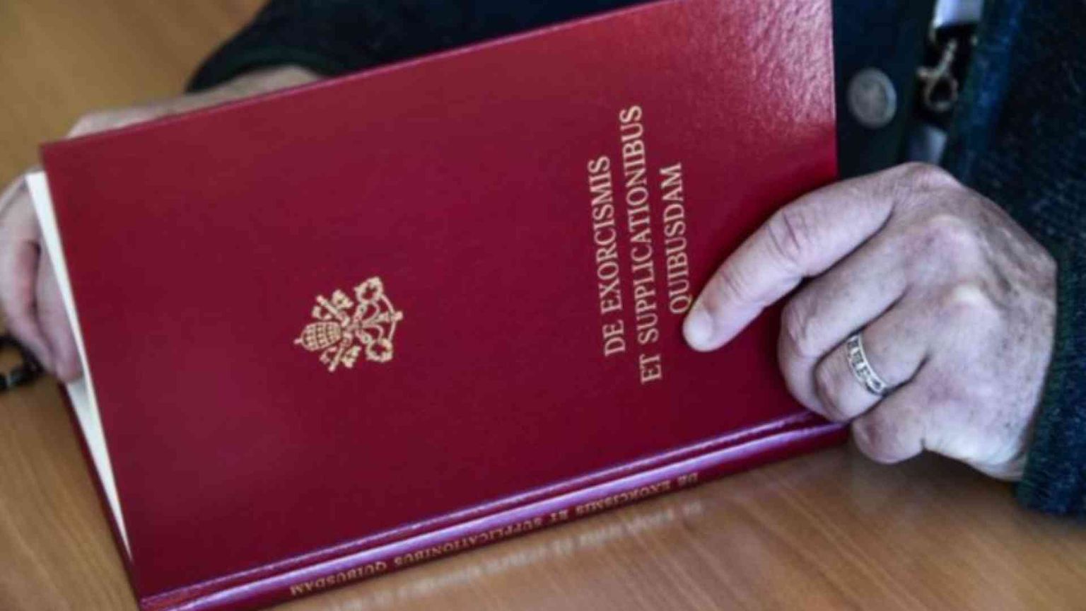 Esorcismi, i vescovi siciliani mettono ordine