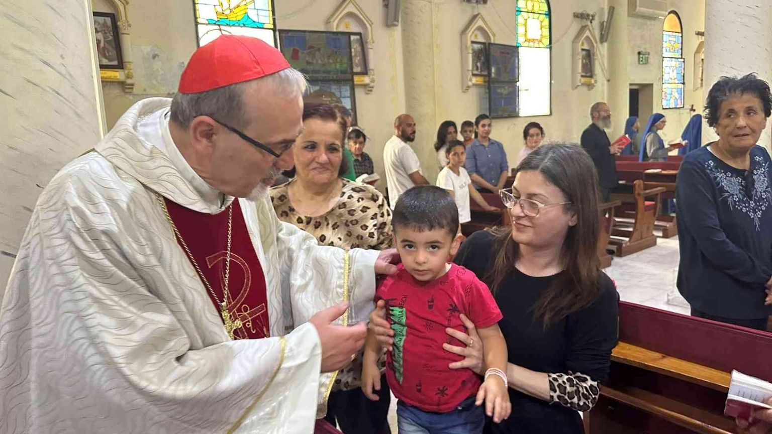 Il cardinale Pizzaballa a Pentecoste nella parrocchia della Sacra Famiglia