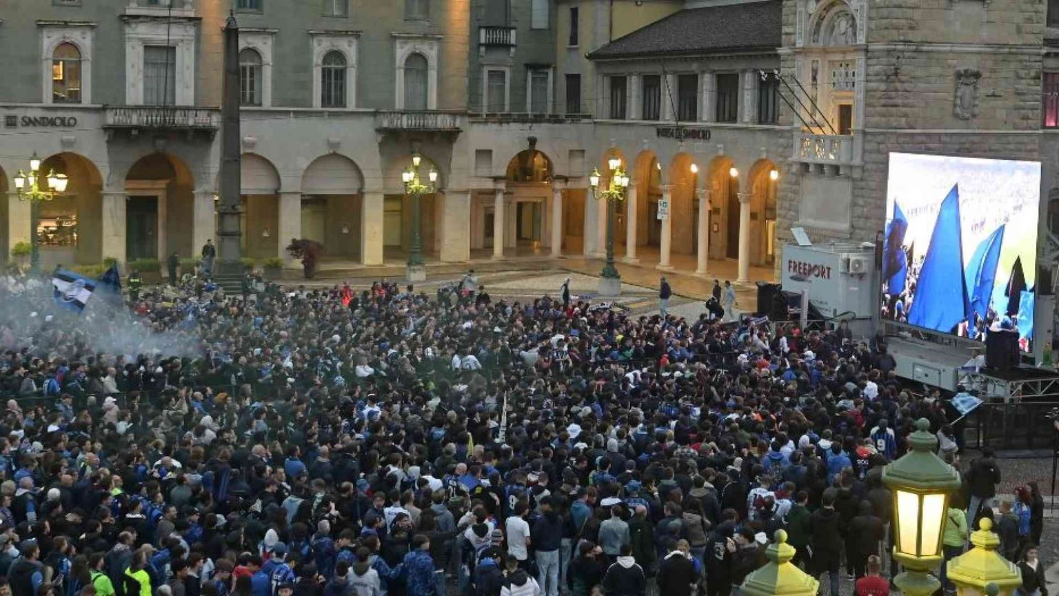 Atalanta, la bandiera di una Bergamo che cambia