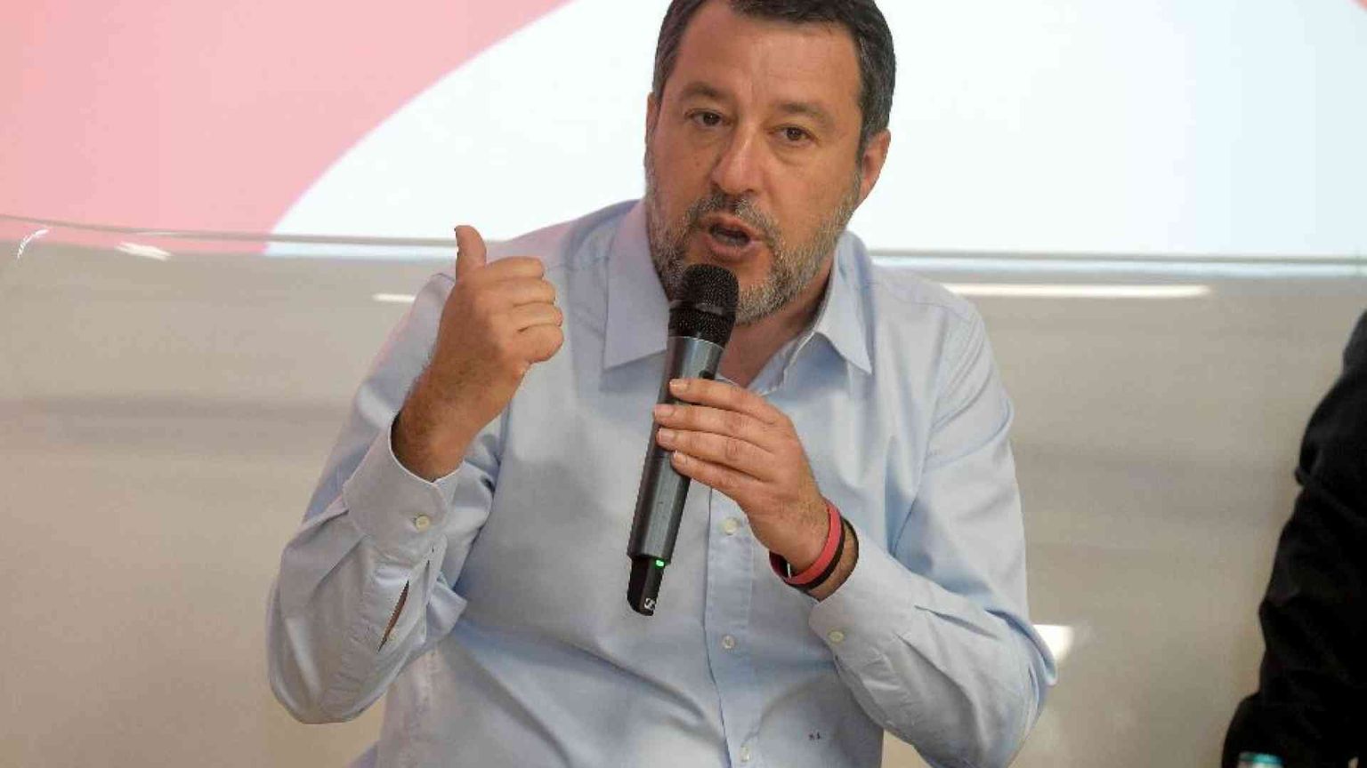 Salvini: non sosterremo mai Draghi. Nella Ue vogliamo un centrodestra unito