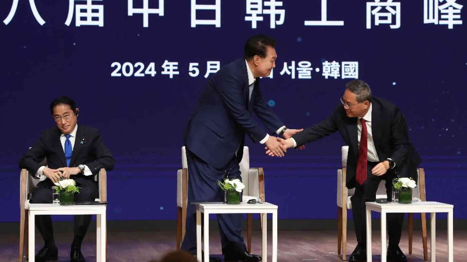 Pechino, Tokyo e Seul unite: denuclearizzare la Penisola coreana