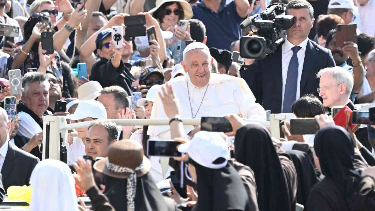 Il Papa: san Francesco ci indica la via per la cura del Creato