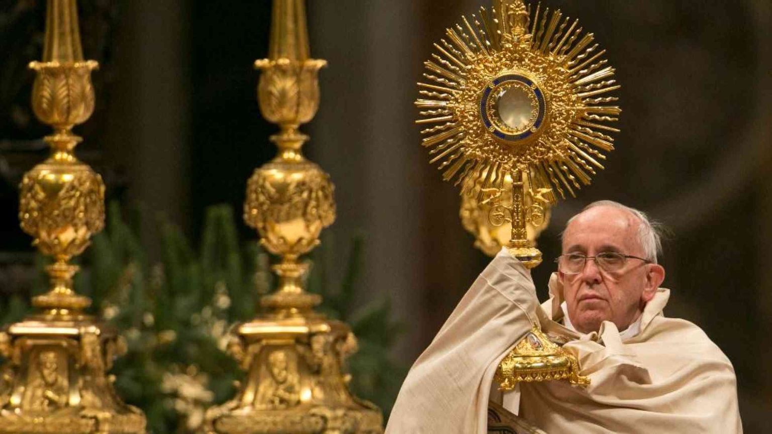 In diretta su Tv2000 il Corpus Domini con il Papa