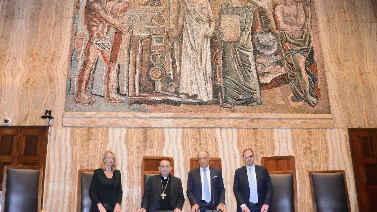 Delpini: rivoluzione morale contro mafie e usura. «Dio è alleato del bene»