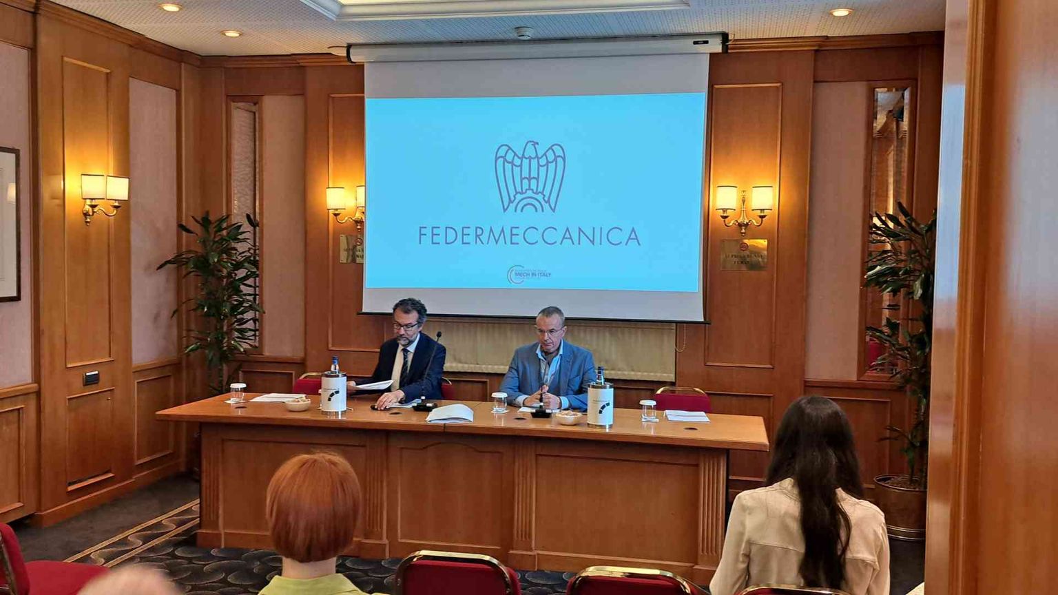 Un trimestre con «molte ombre e poche flebili luci»