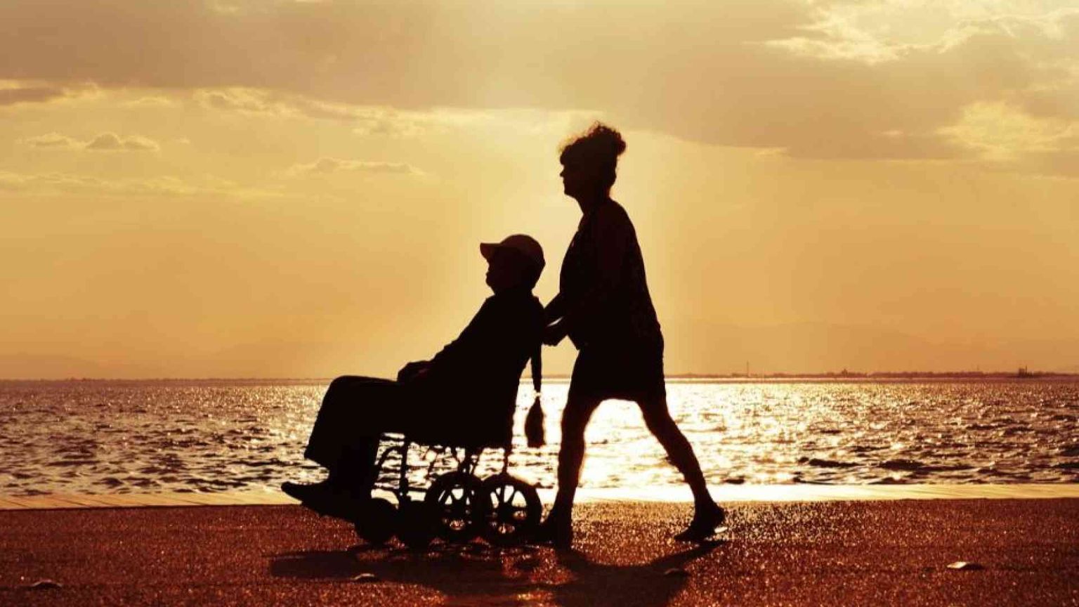 Dalla Spagna a San Pietro in sedia a rotelle, l'impresa di CaMinus Roma