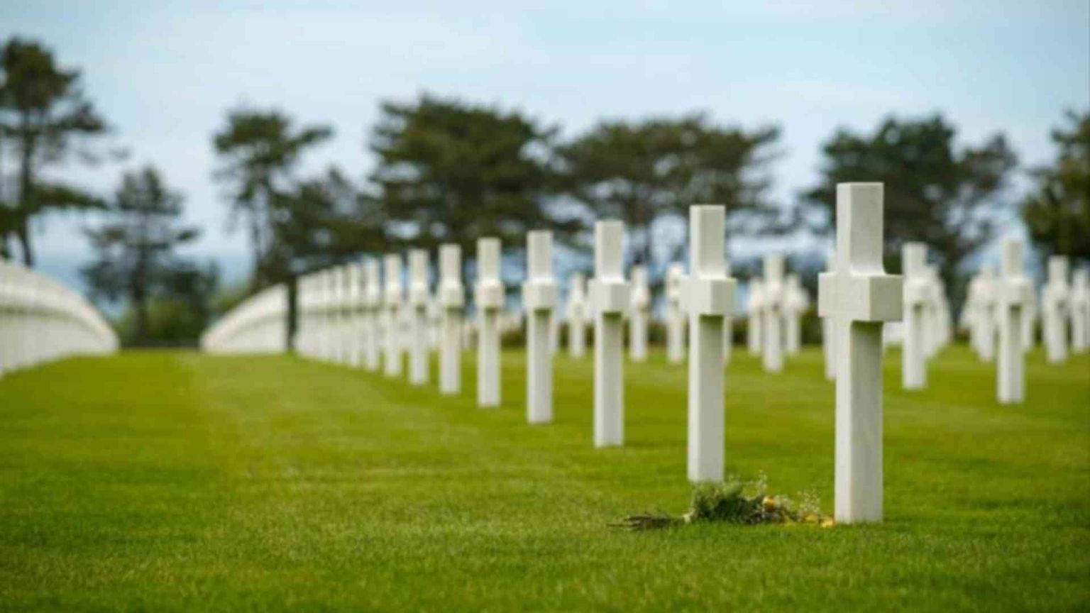 A 80 anni dallo sbarco, il D-Day segna ancora la Normandia