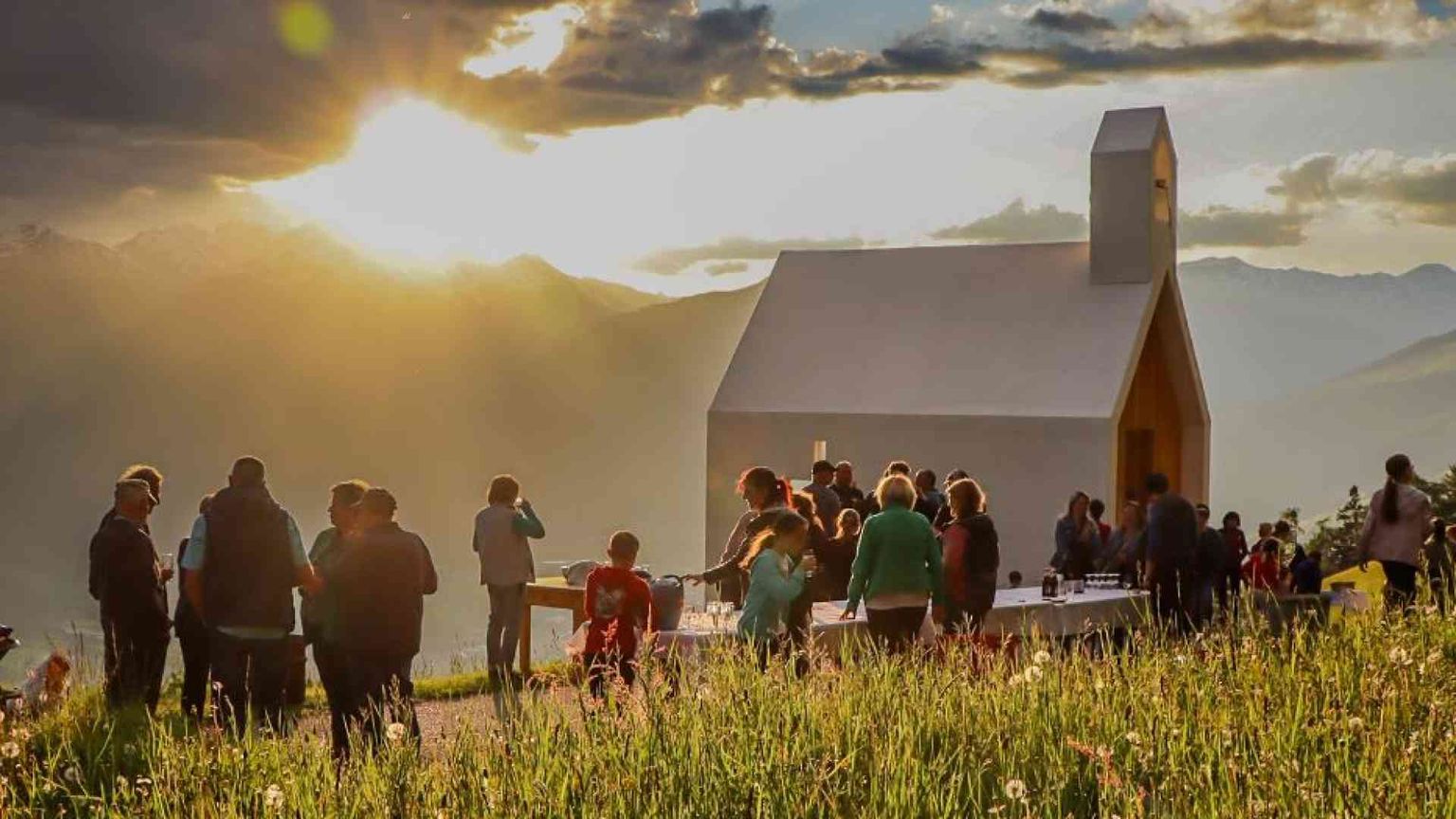 Buio e silenzio per rinascere di nuovo. Come Nicodemo