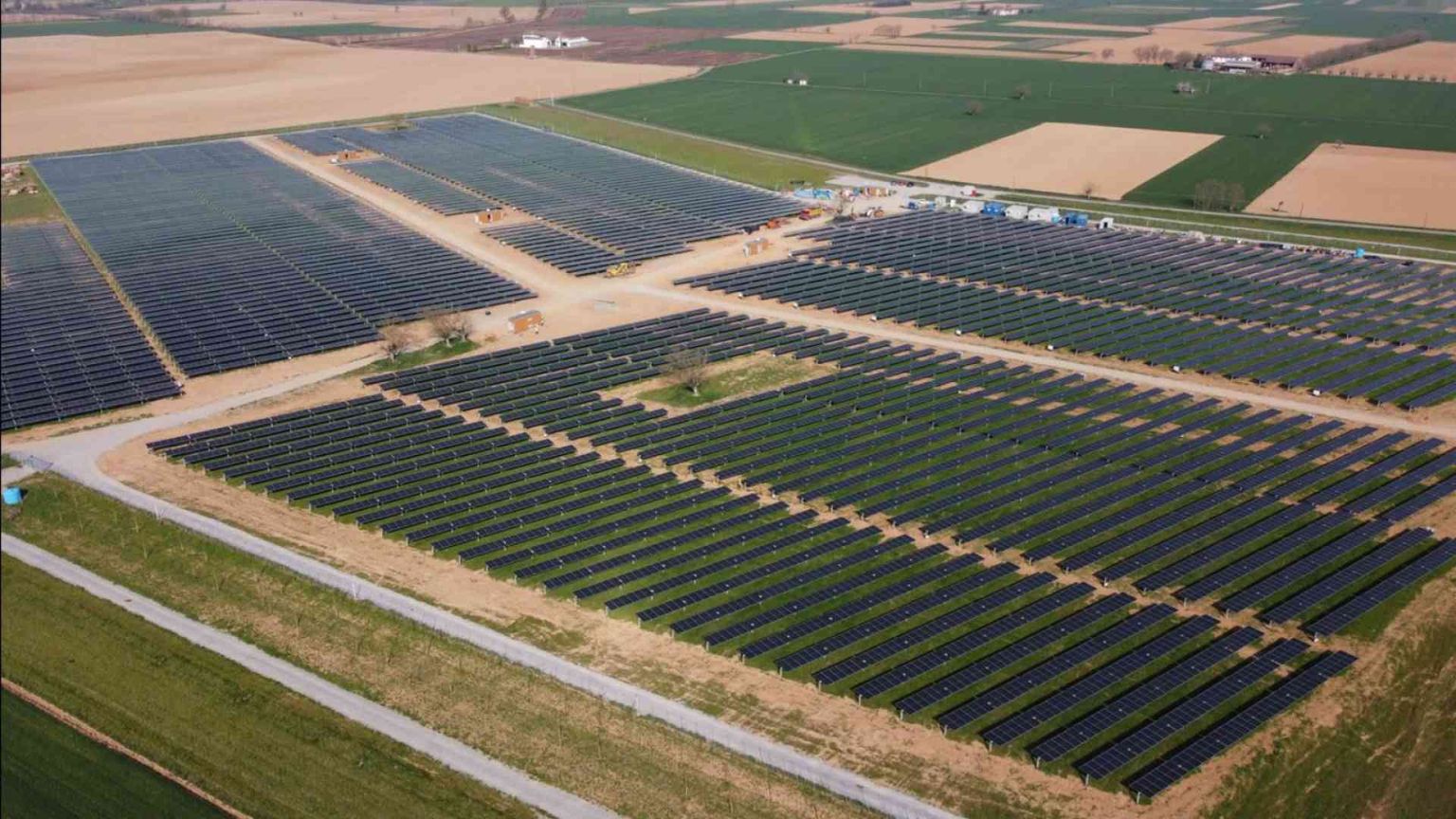 Stato e Regioni si sono accordati su dove non mettere eolico e solare