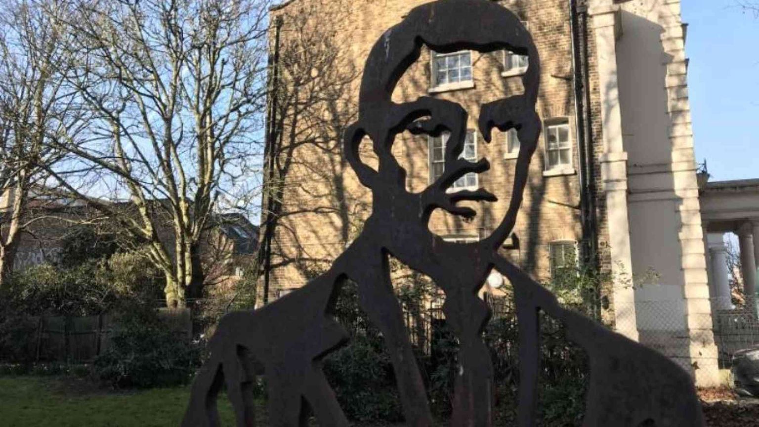Così Alan Turing ci mise in guardia dagli inganni delle macchine
