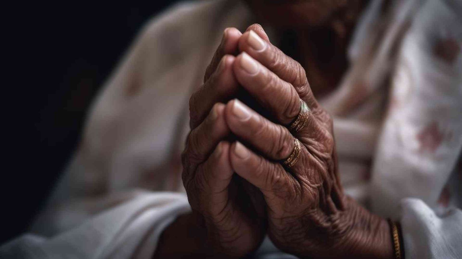 Pregare per gli altri aiuta anche la nostra vita