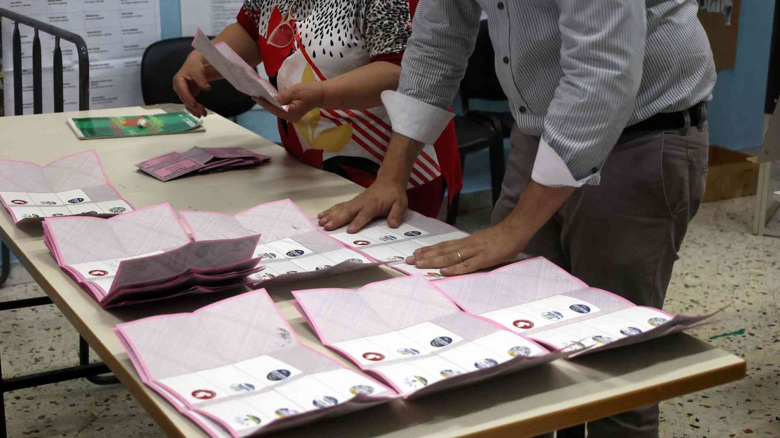 Dalle urne cinque segnali inequivocabili per la politica italiana