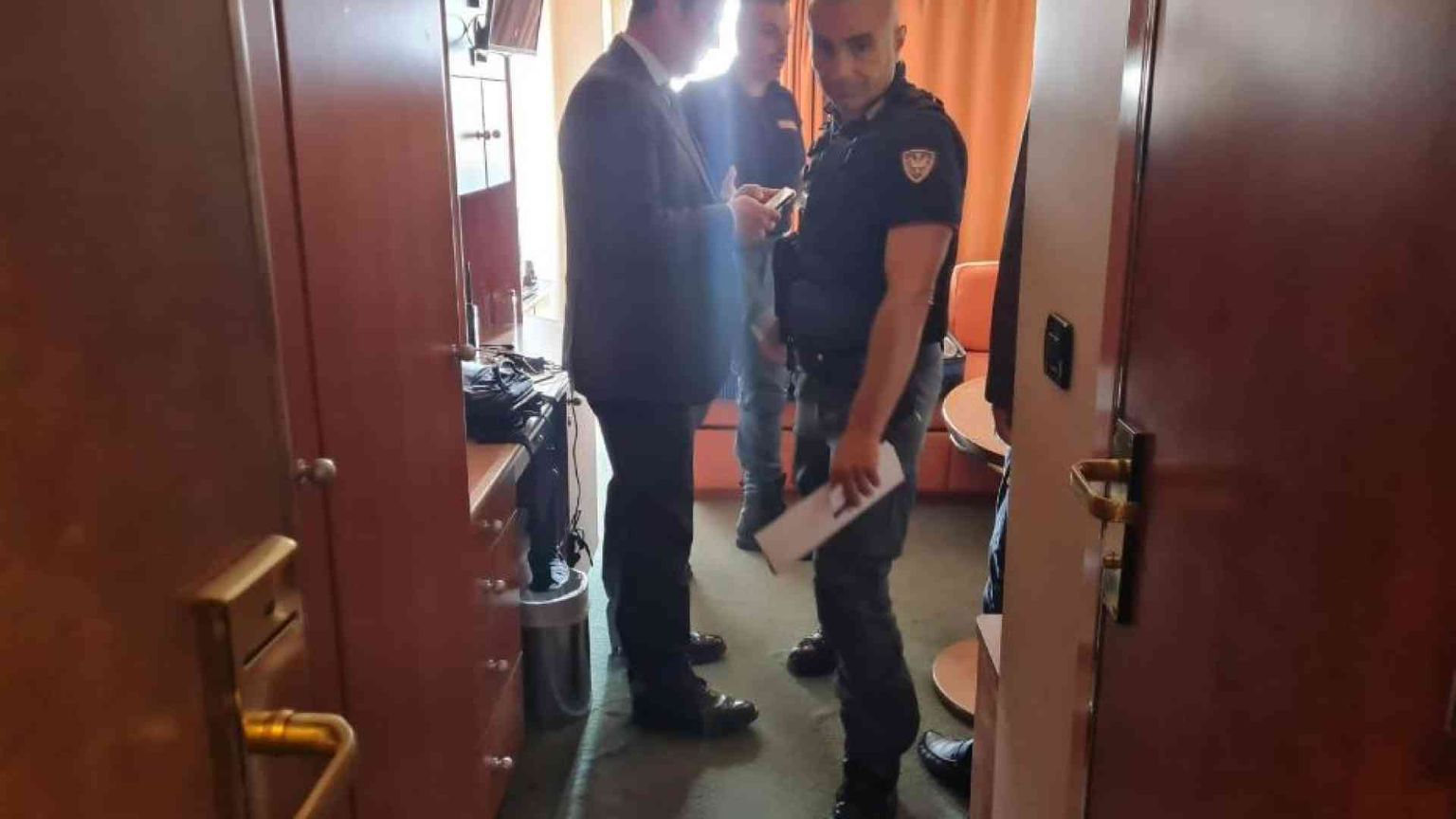 Sequestrata la nave per le forze dell'ordine al G7. Si ipotizza la frode
