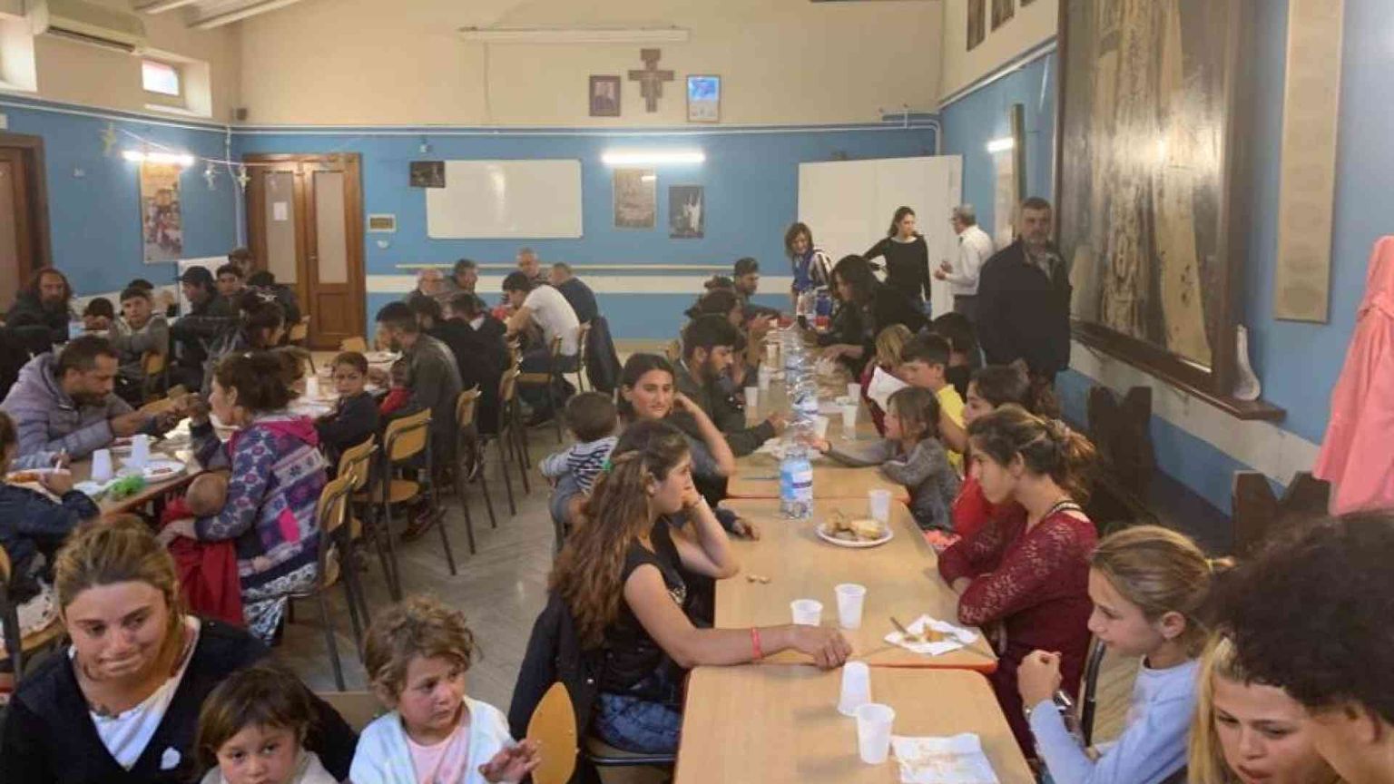 Le case destinate ai rom sono state occupate da chi non ha un tetto