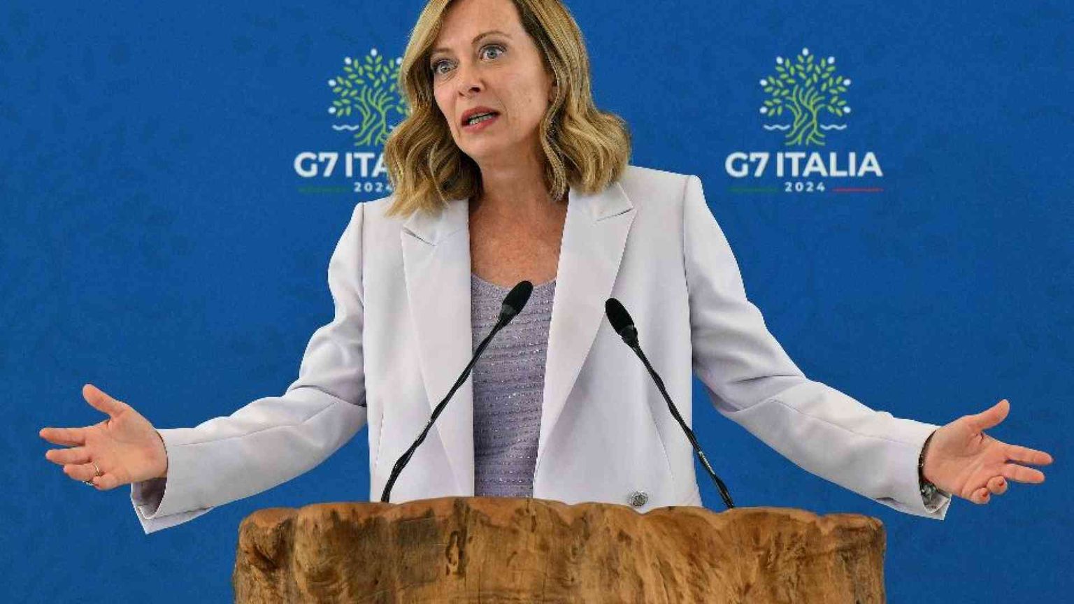 Meloni: dimostrata compattezza tra i leader, G7 aperto alle sfide globali