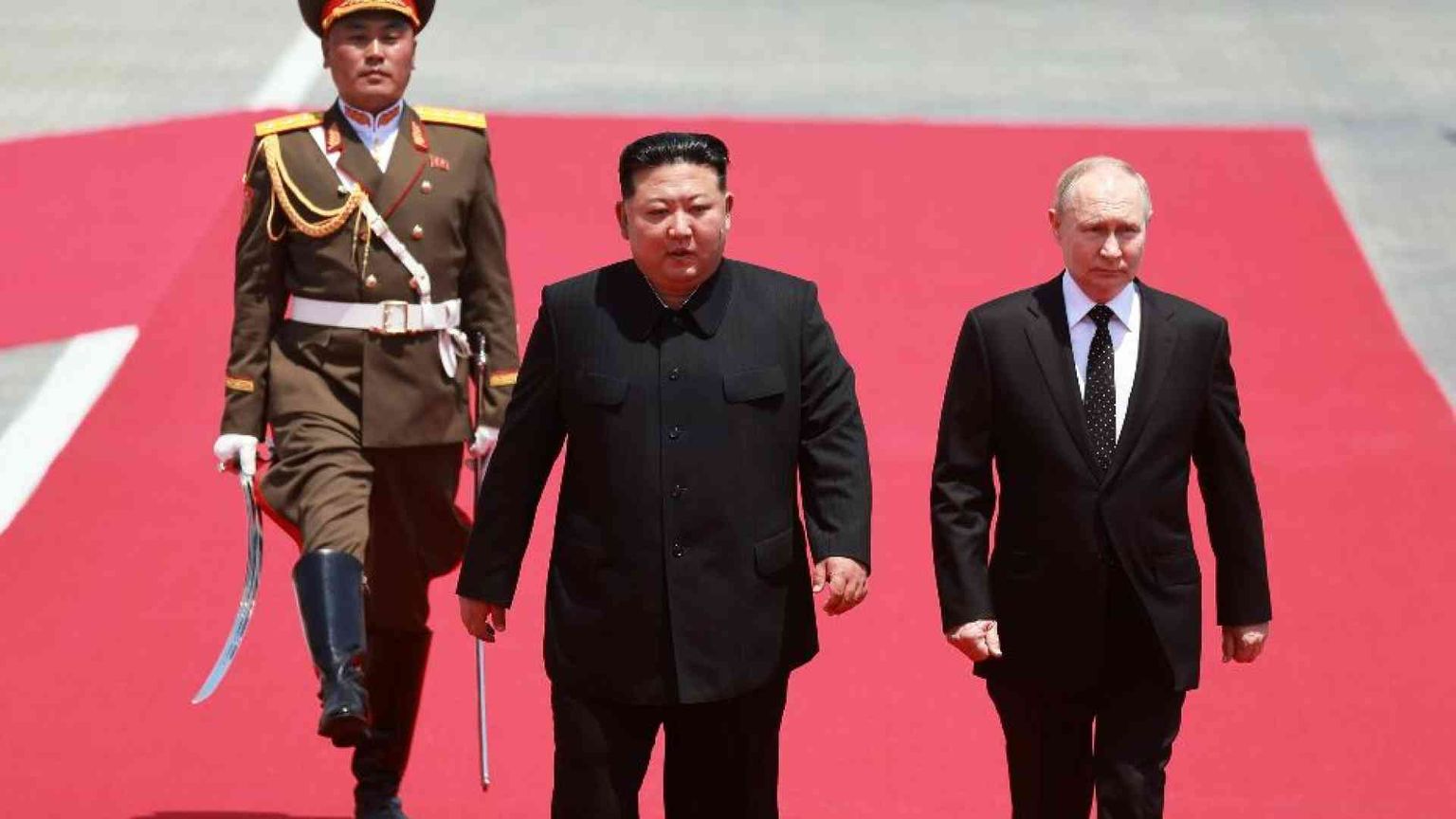 Putin da Kim, passerella e proclami per il leader russo