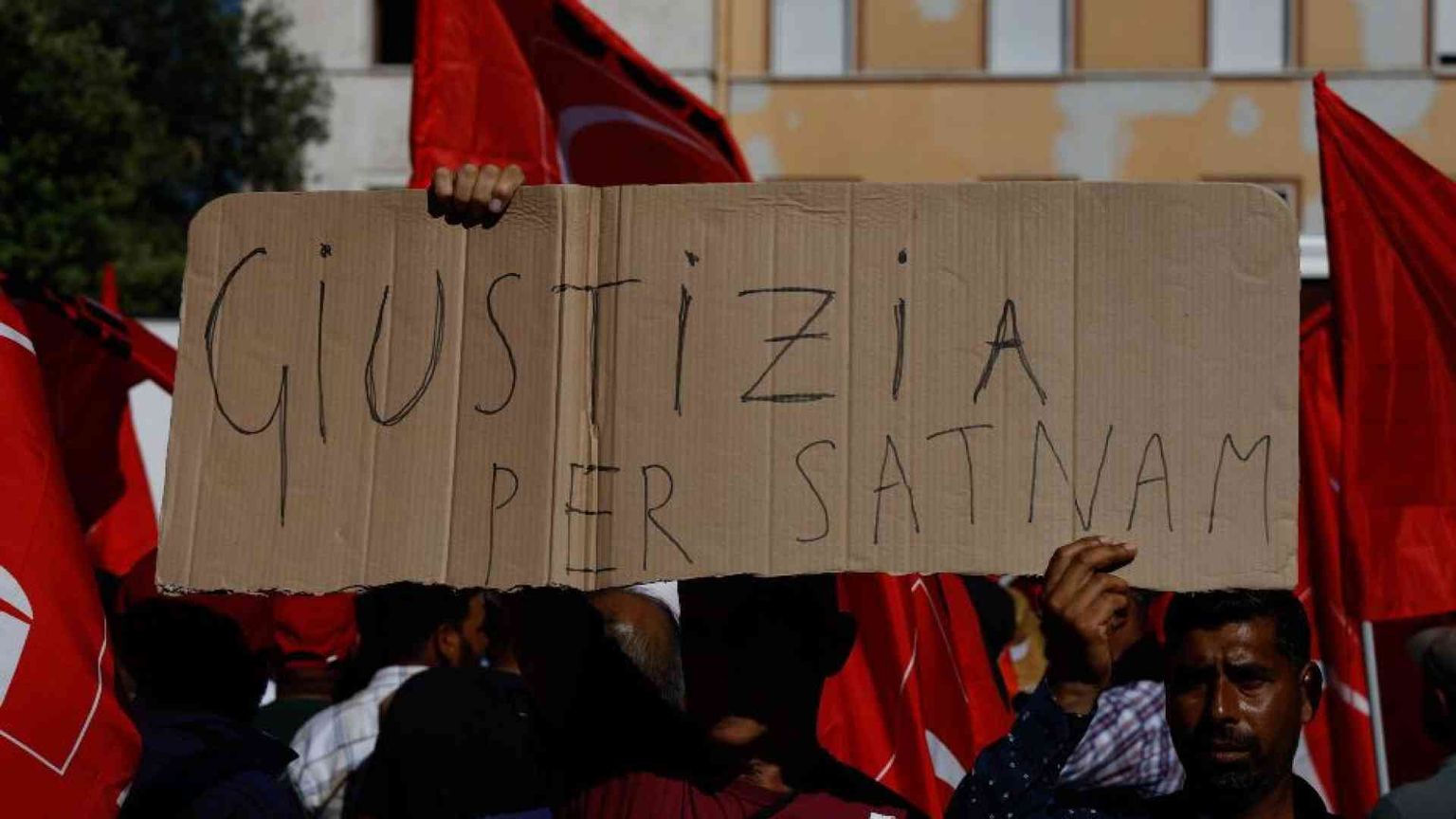 Caporalato, nei weekend nei campi lavorano anche bambini-schiavi