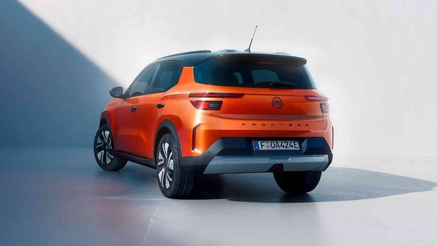 Ritorna Opel Frontera: elettrica o ibrida, la sua forza è il prezzo