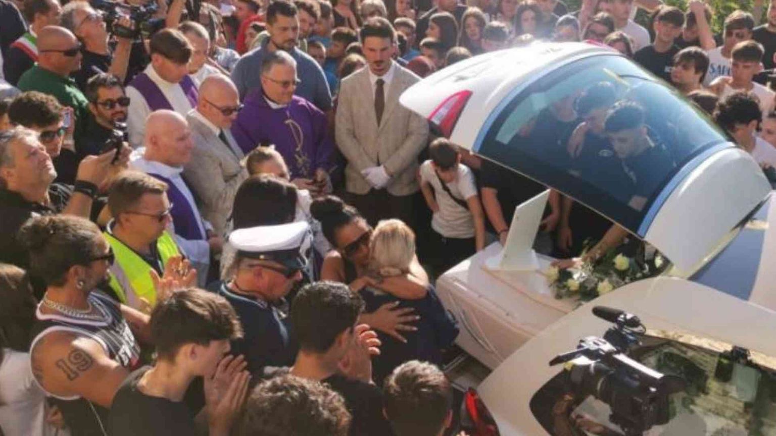 L'arcivescovo: «La responsabilità della morte di Thomas è di noi tutti»