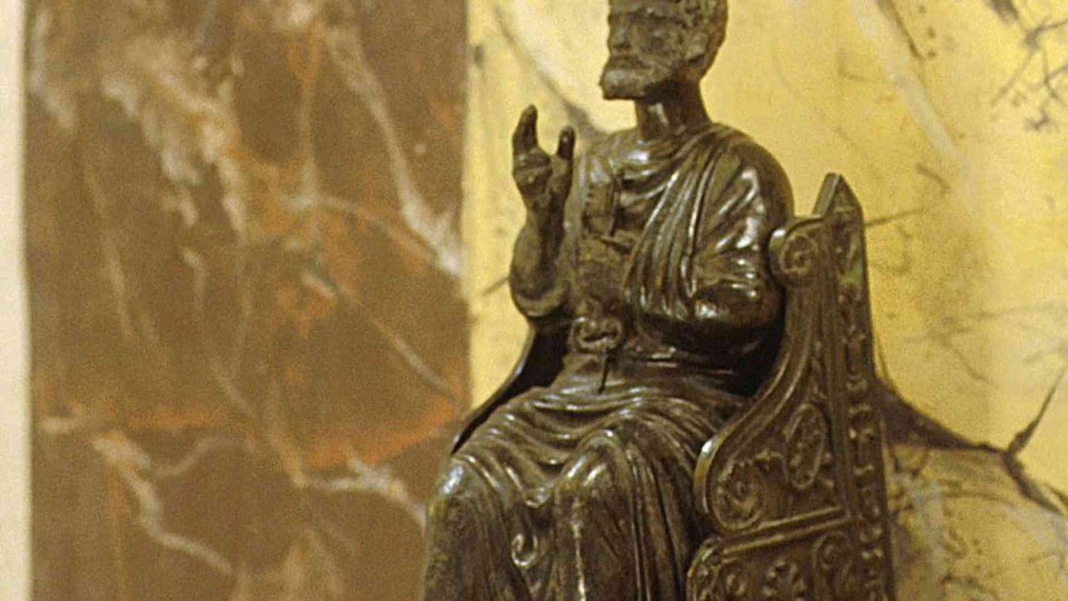 In crescita le offerte dei fedeli, in calo il bilancio totale