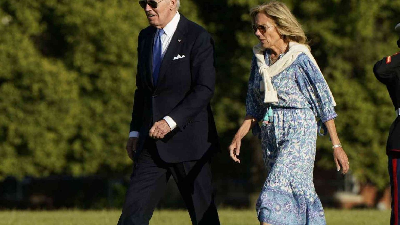 «Biden lasci, un appello alla moglie». Scenario improbabile, ecco perché