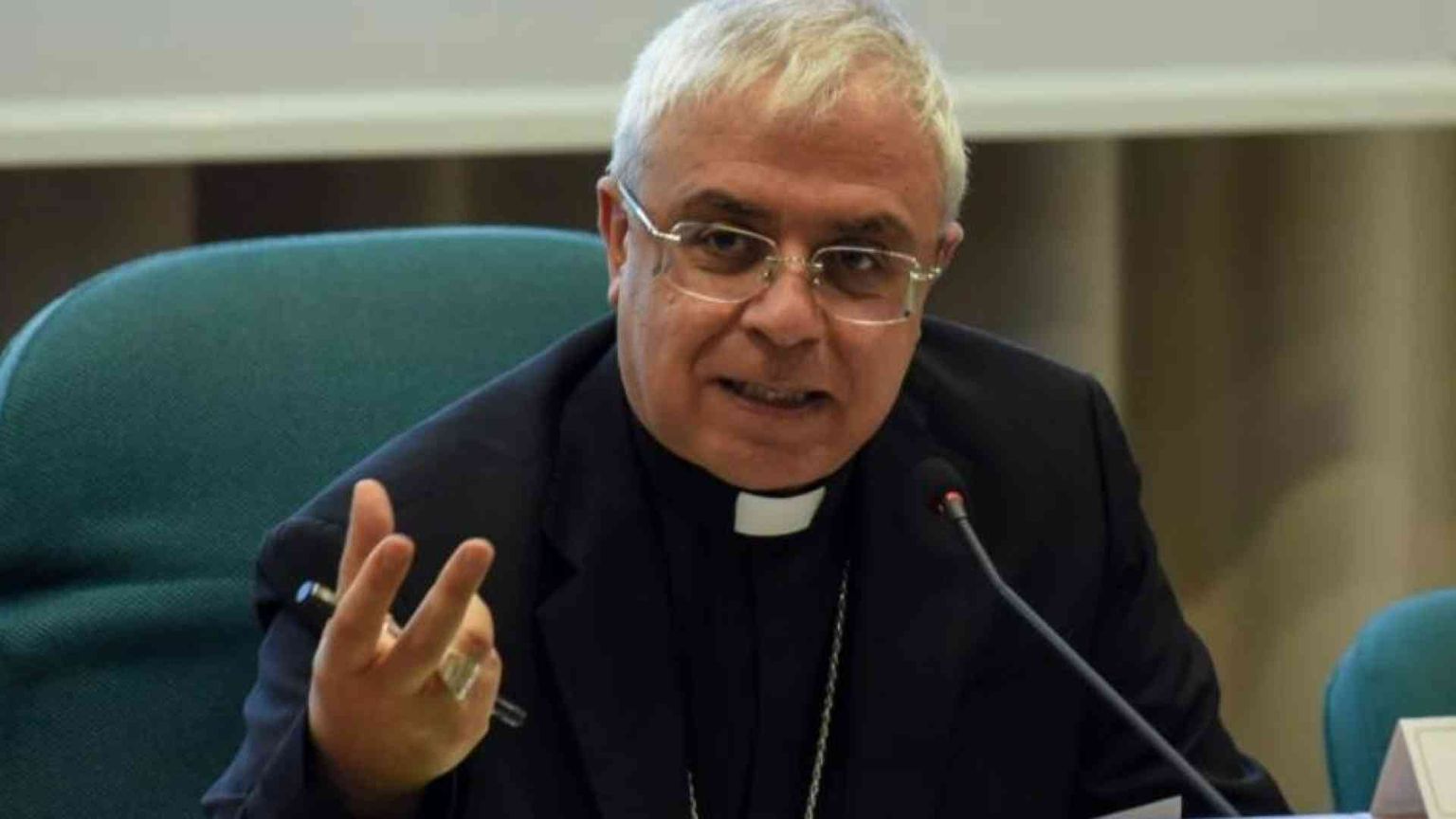 Renna: «La democrazia può guarire con dialogo e confronto»