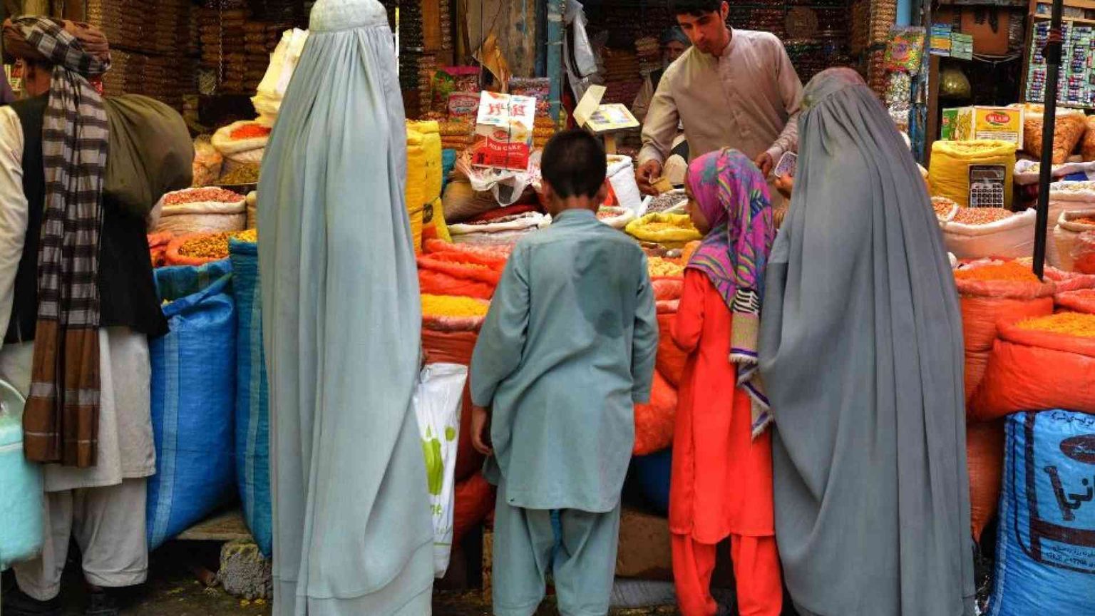 Video-choc dall'Afghanistan: donna stuprata nelle carceri dei taleban