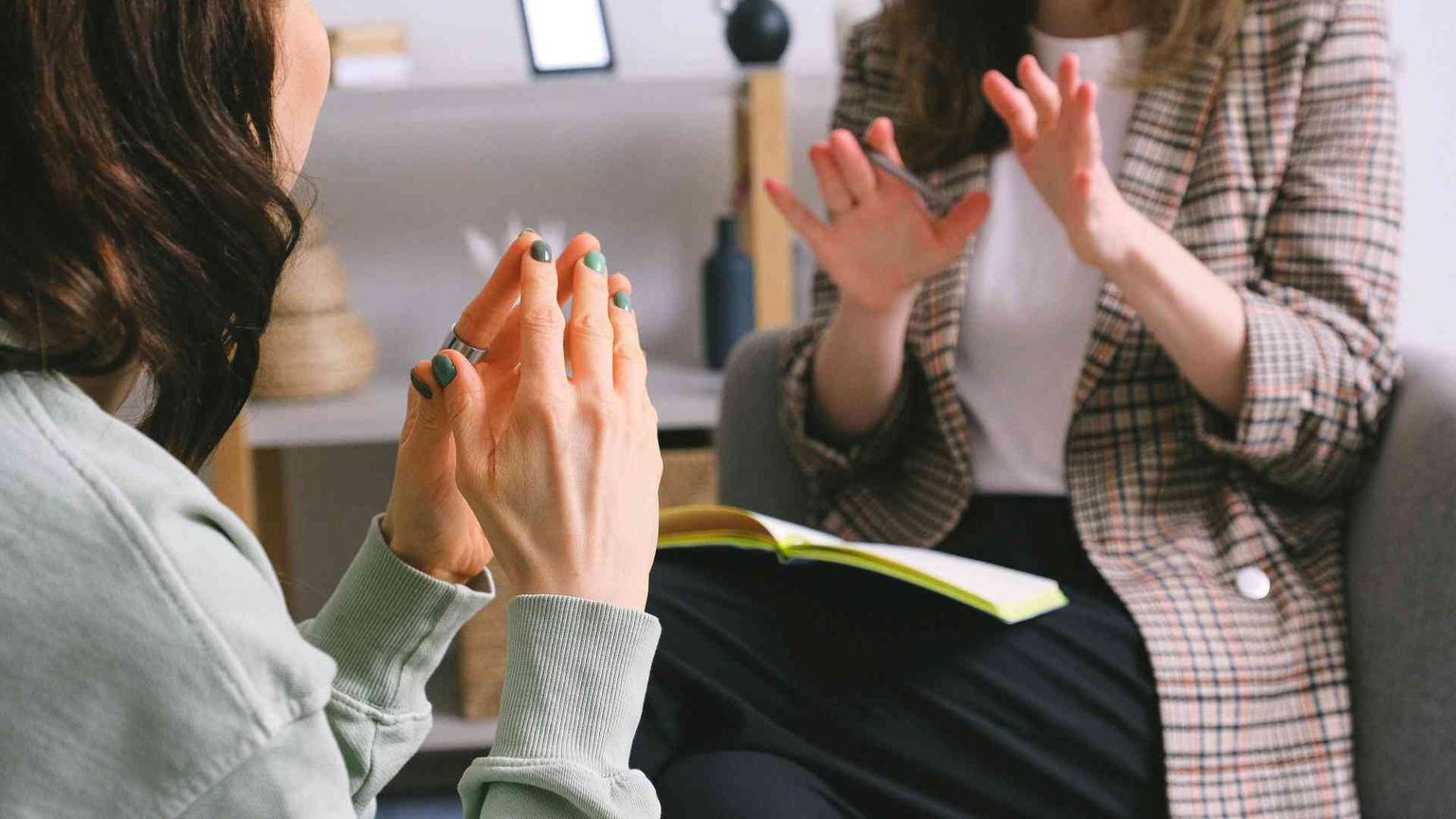 Dopo il Covid gli psicologi in azienda: servono a trattenere i giovani talenti