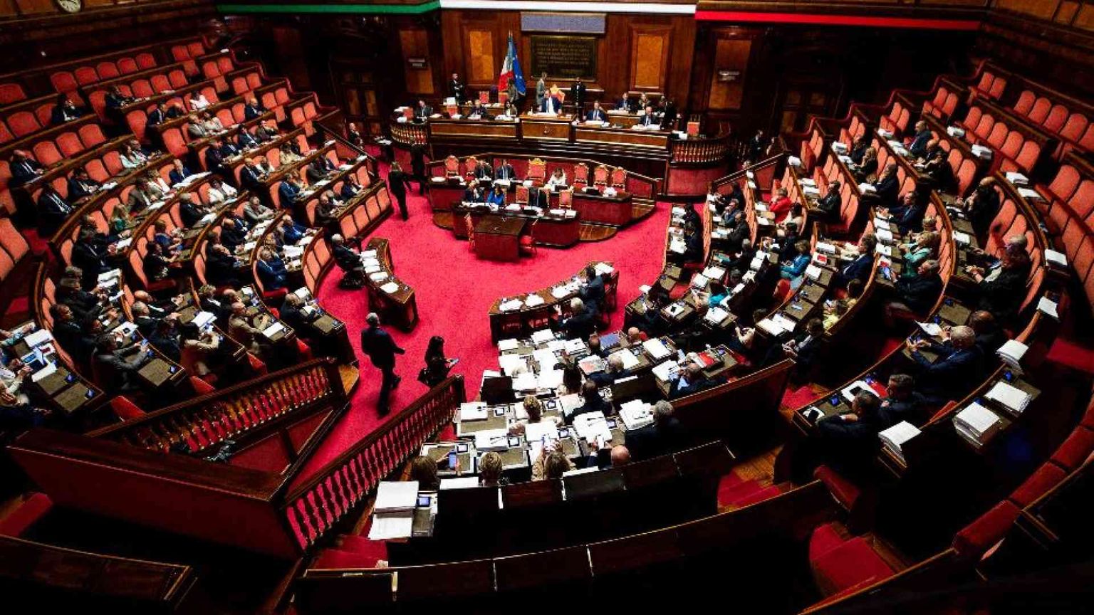 Avanza la legge sulla surrogata "reato universale". Quando il voto in aula?