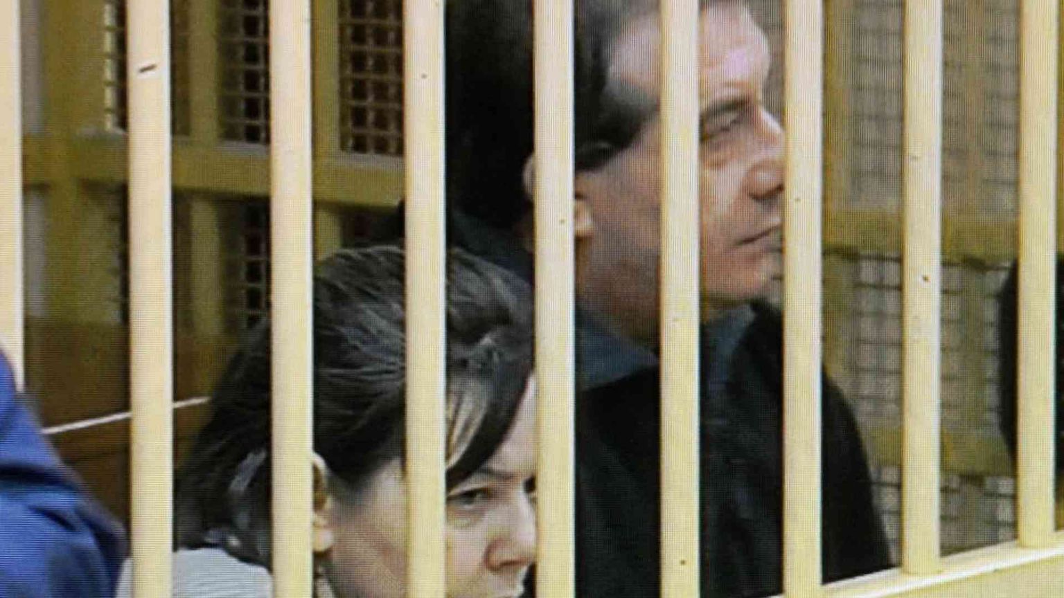 No alla revisione del processo per la strage di Erba, resta l'ergastolo