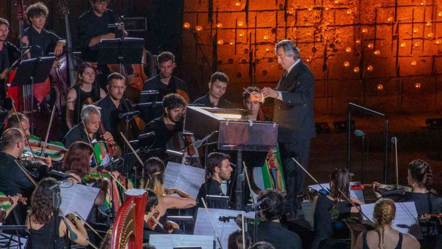 "Le vie dell'amicizia": con Muti Maria piange i figli di Lampedusa