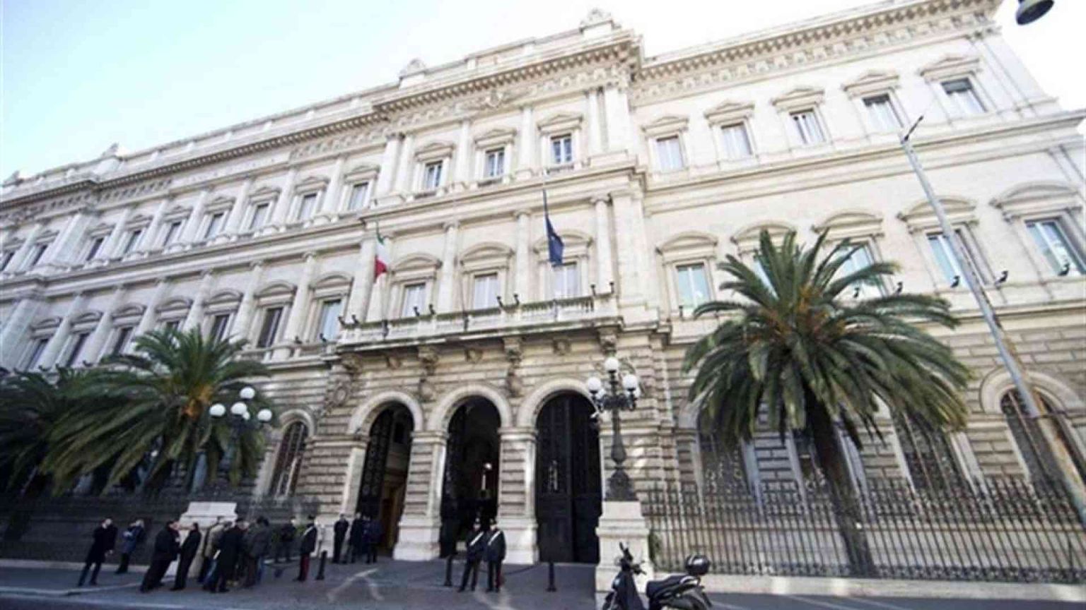 Crescita moderata nel secondo trimestre: +0,6%