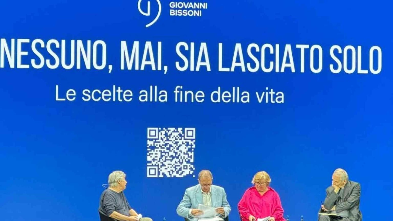 Zuppi: dialoghi al rialzo. Nuova legge? Piuttosto cure, relazione, speranza