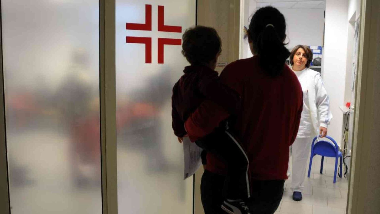 I casi di morbillo continuano a salire (e i vaccini servono eccome)