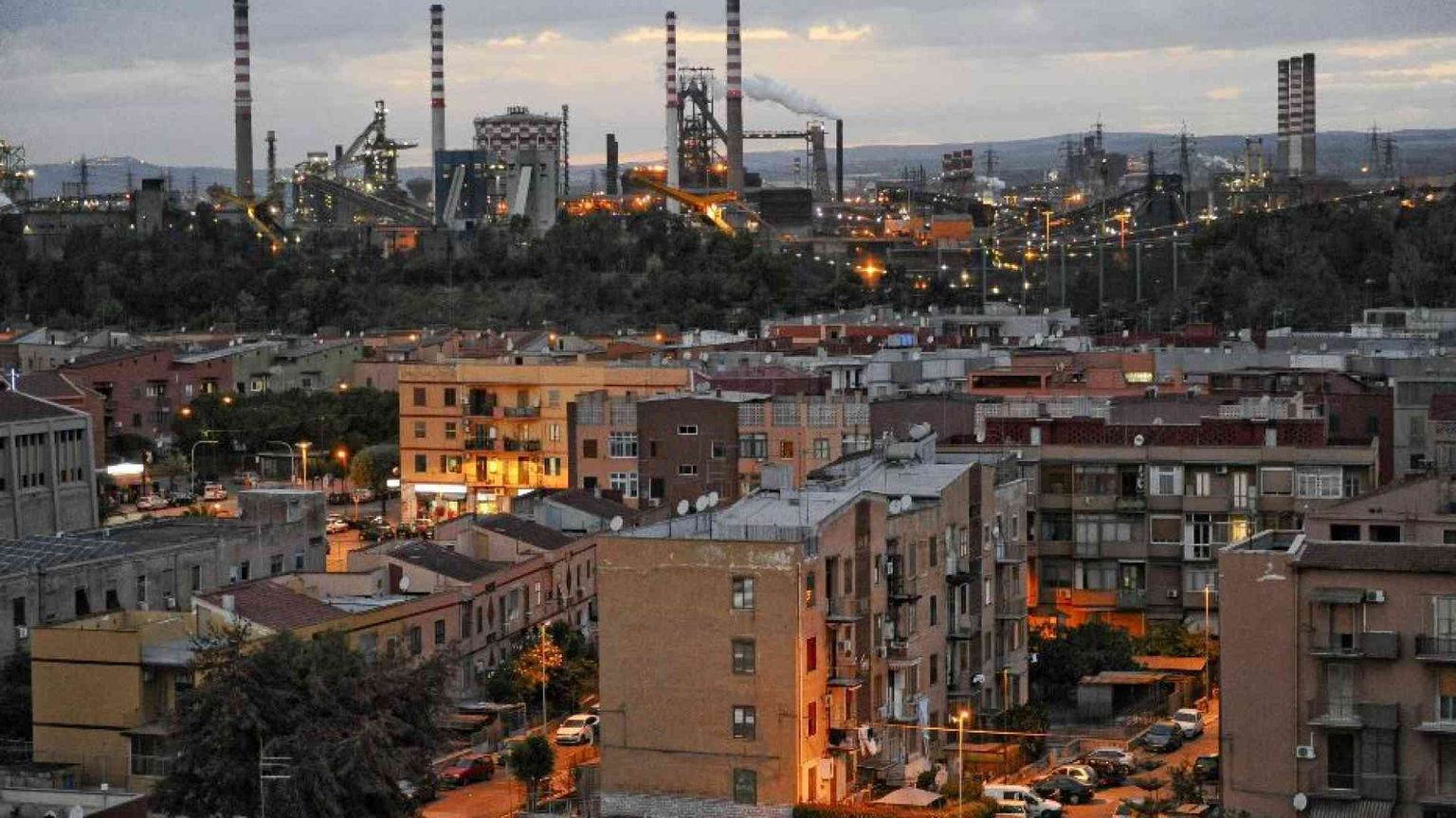 Quattro gruppi in corsa per l’Ilva. Si tratta sui livelli occupazionali