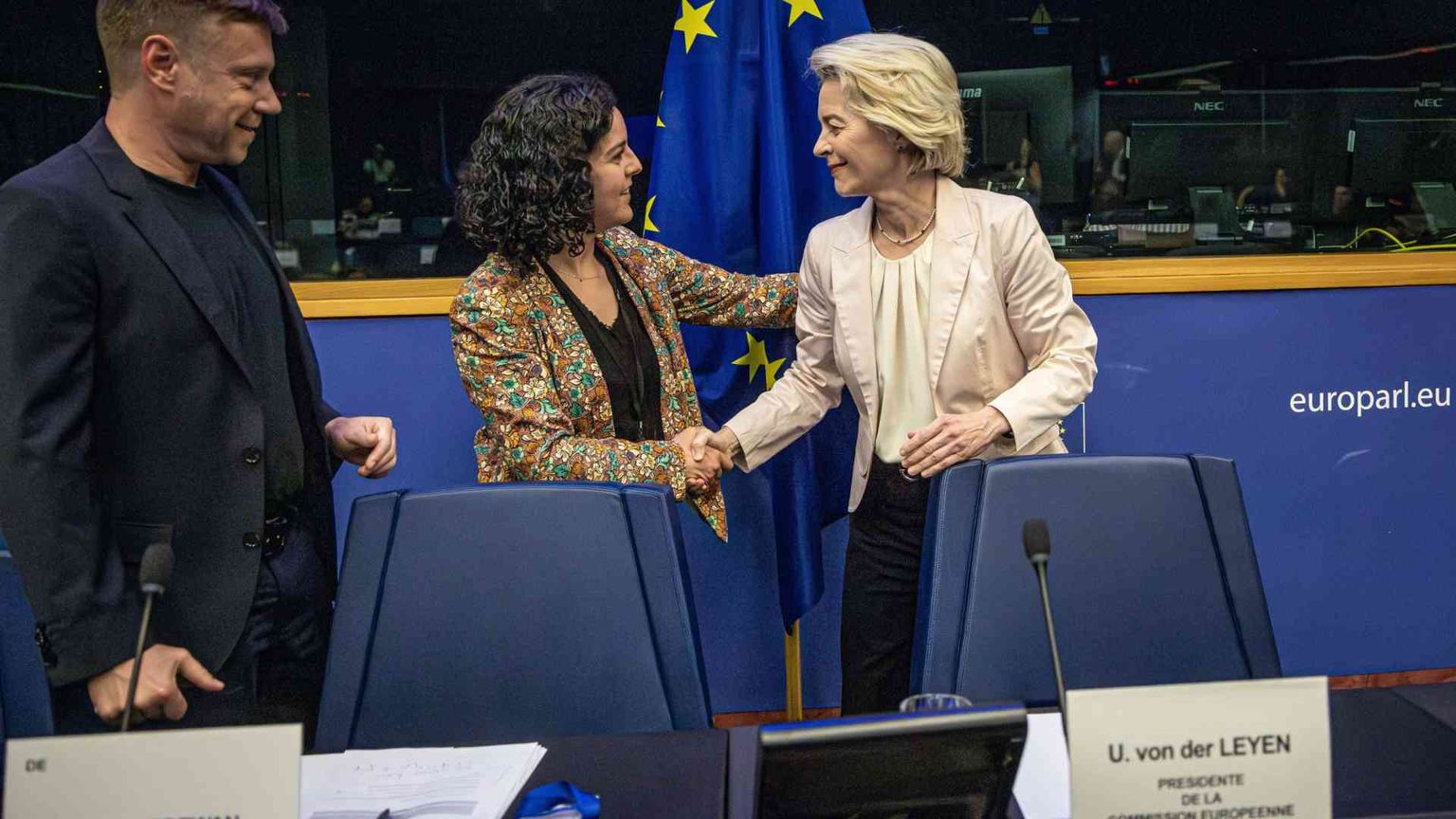 Von der Leyen non apre ai Conservatori. Tormentone Orbán: sarà boicottato