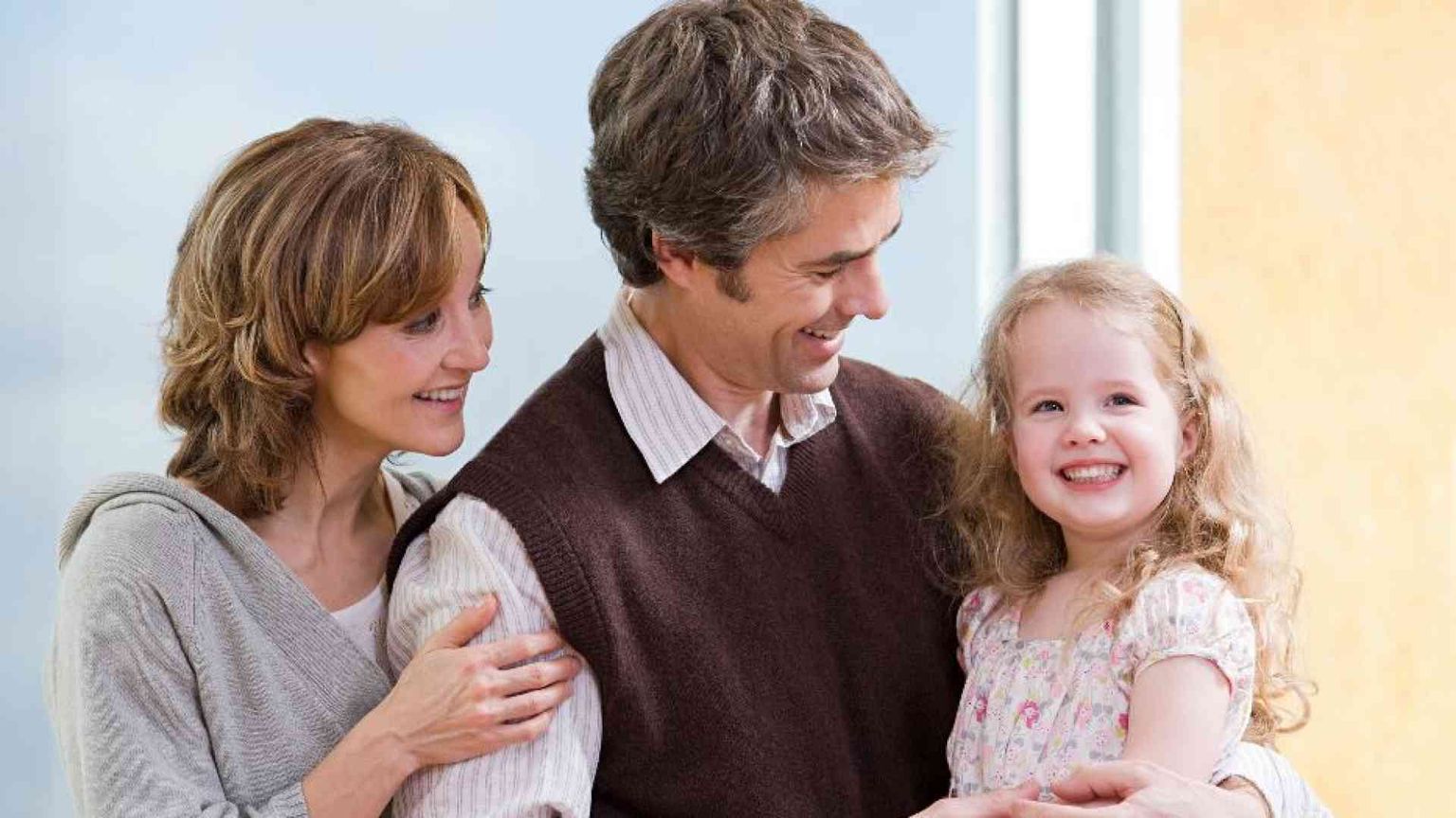 Modello Germania in crisi: la natalità è scesa del 15% in 2 anni. Cosa succede?