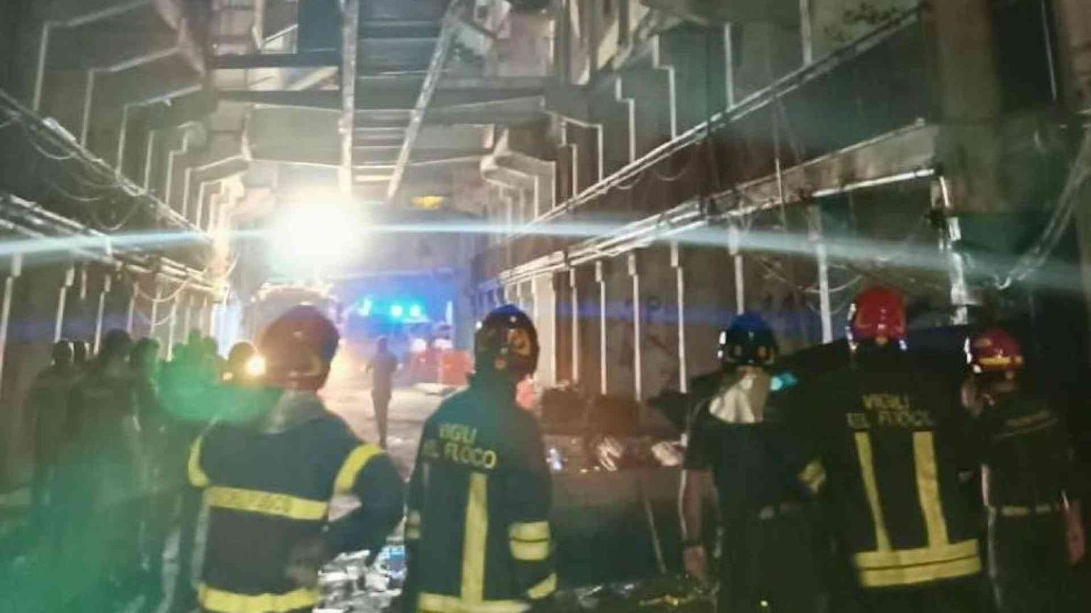 Il crollo, le due vittime, i bimbi feriti: cosa è successo a Scampia