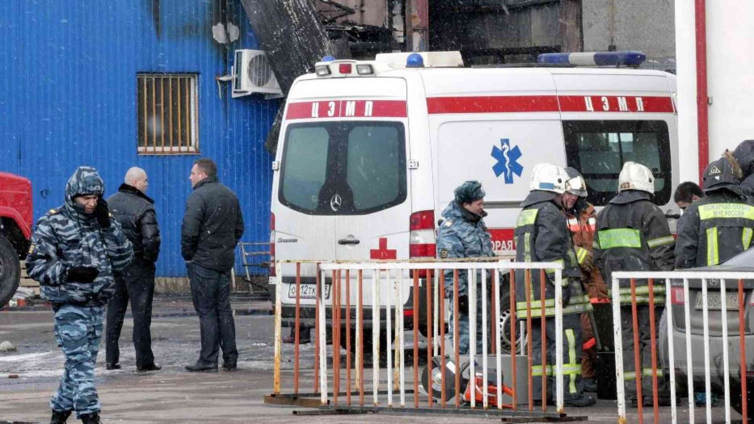 In un'autobomba esplosa a Mosca è rimasto ferito un funzionario militare