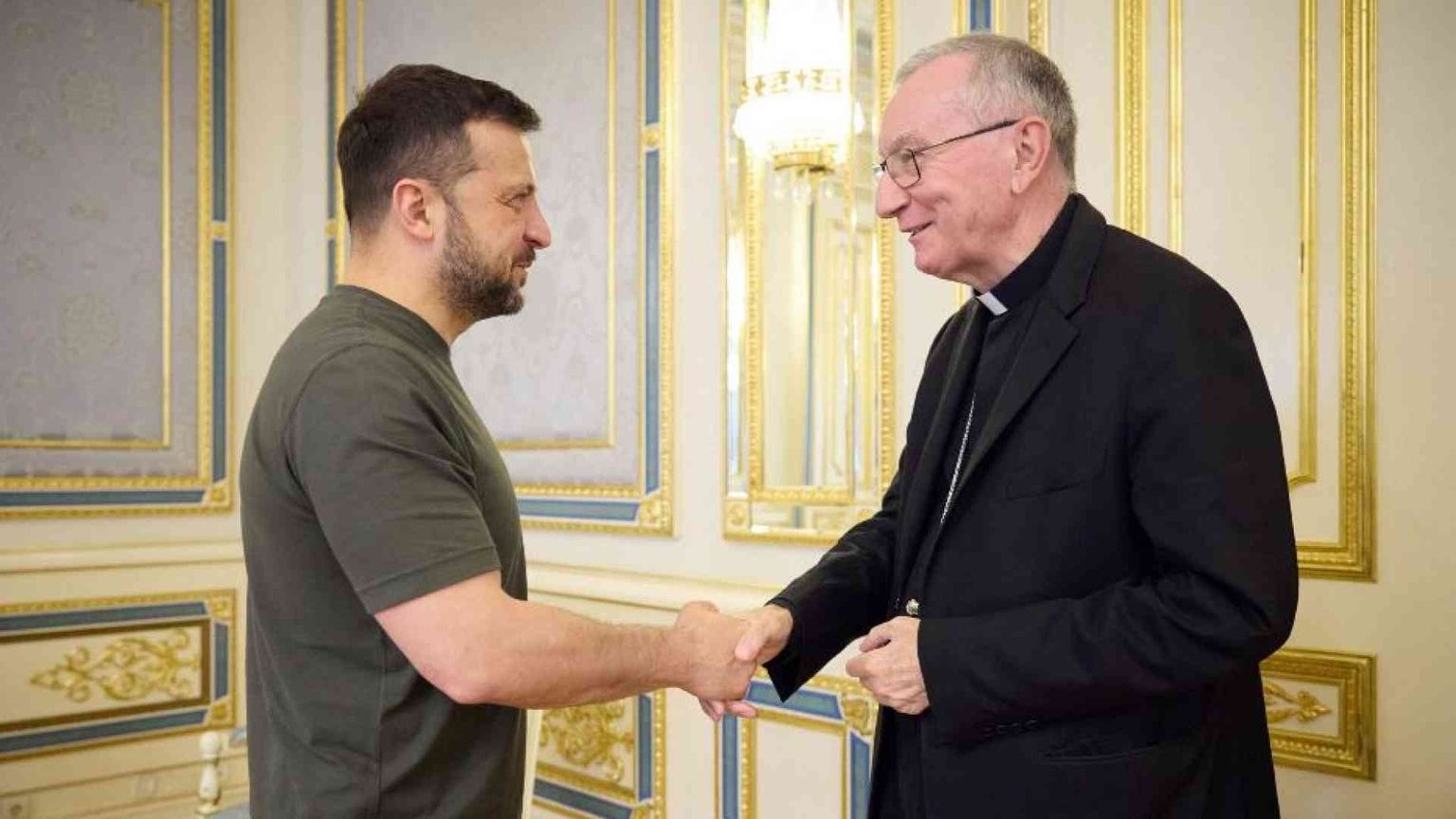Parolin: più sforzi per la pace in Ucraina. Al tavolo serve anche la Russia
