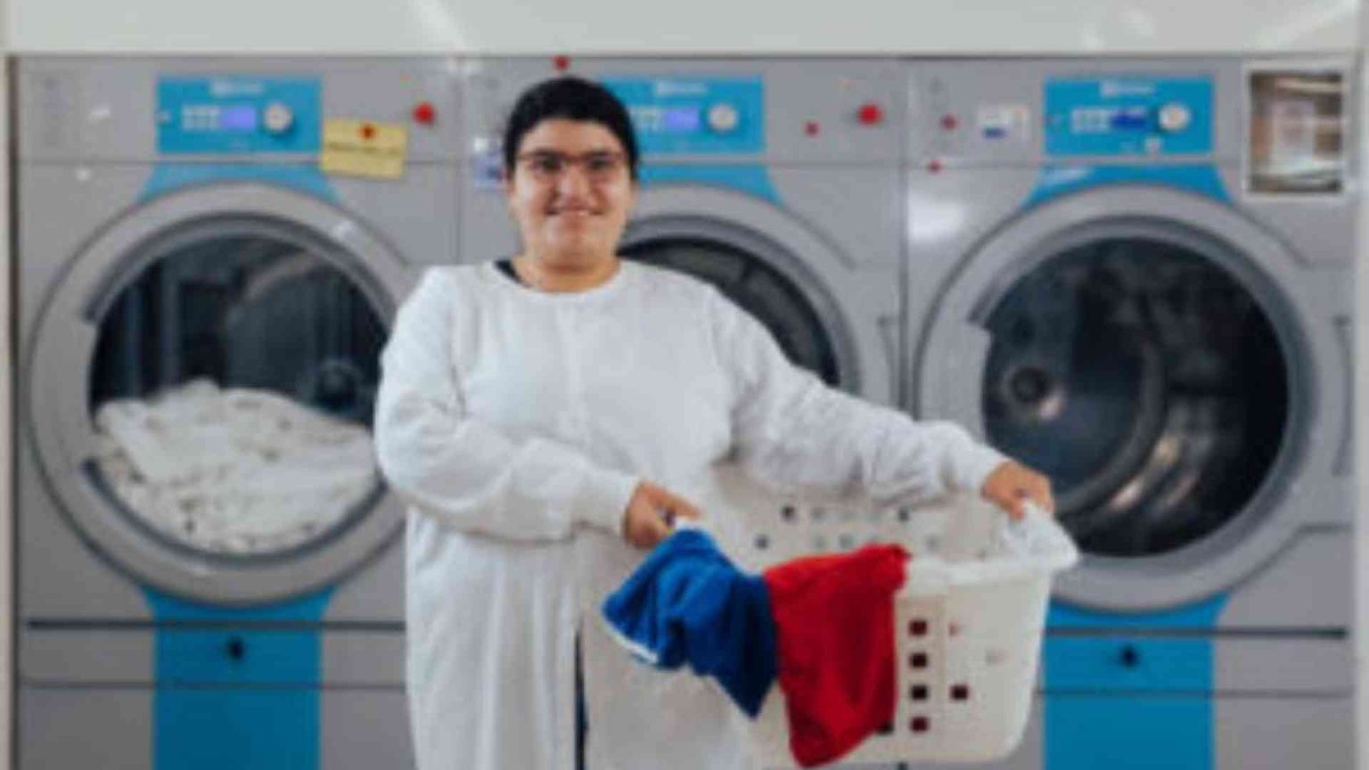 Per il colossale bucato degli atleti c'è la Lavanderia solidale