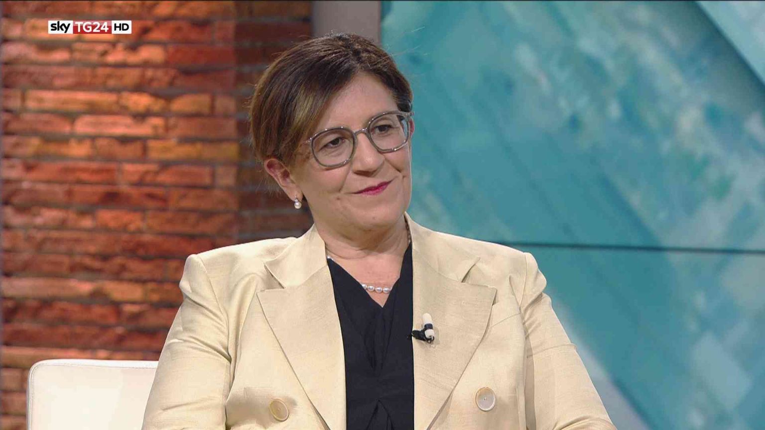 Trenta: «Rompere il silenzio, cambiare la legge elettorale»