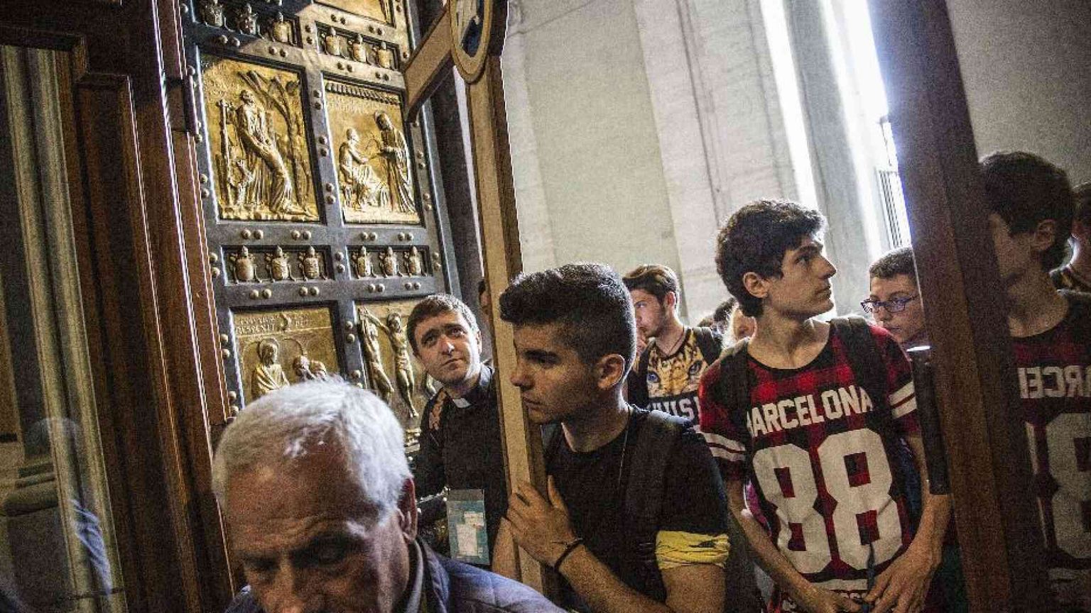 Porte Sante solo a San Pietro, nelle 3 basiliche papali e in un carcere