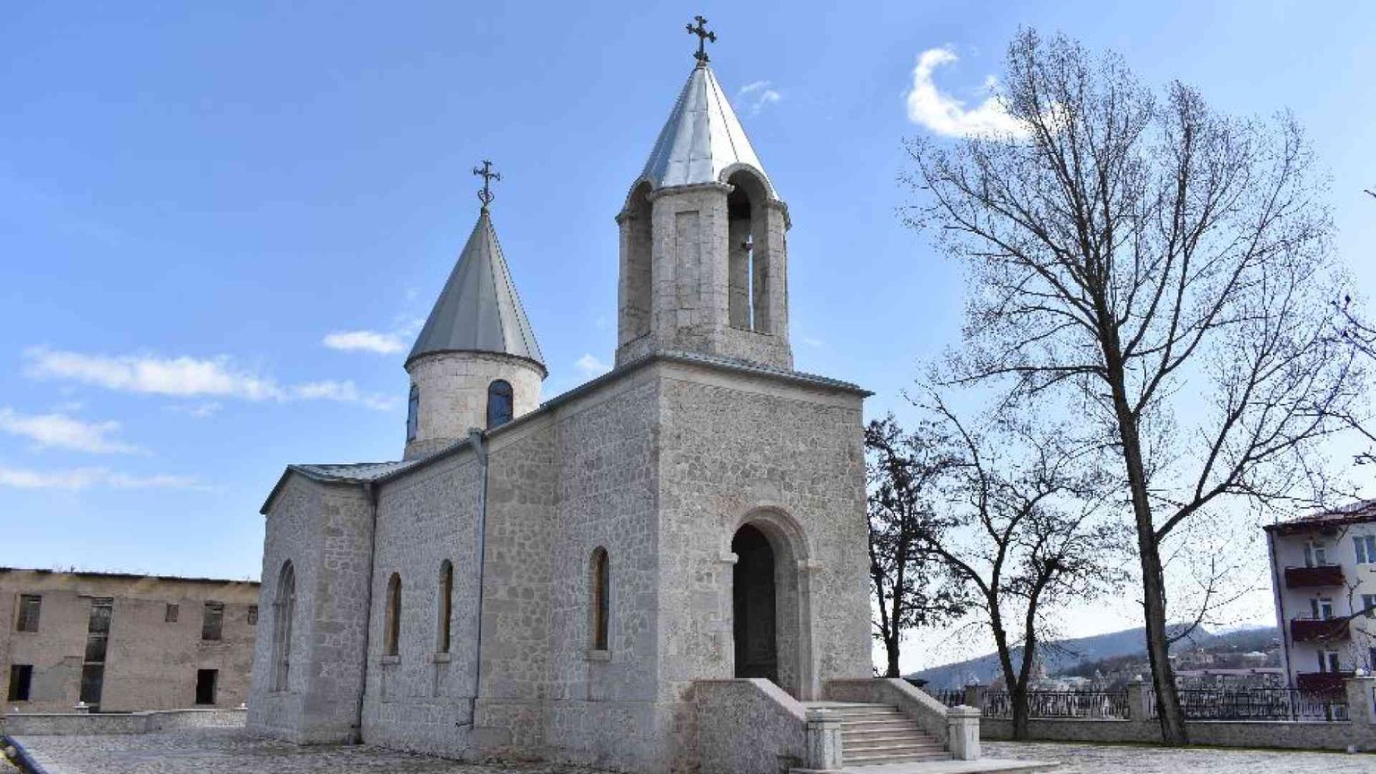 Nagorno-Karabakh, così l'Azerbaigian cancella la cultura armena