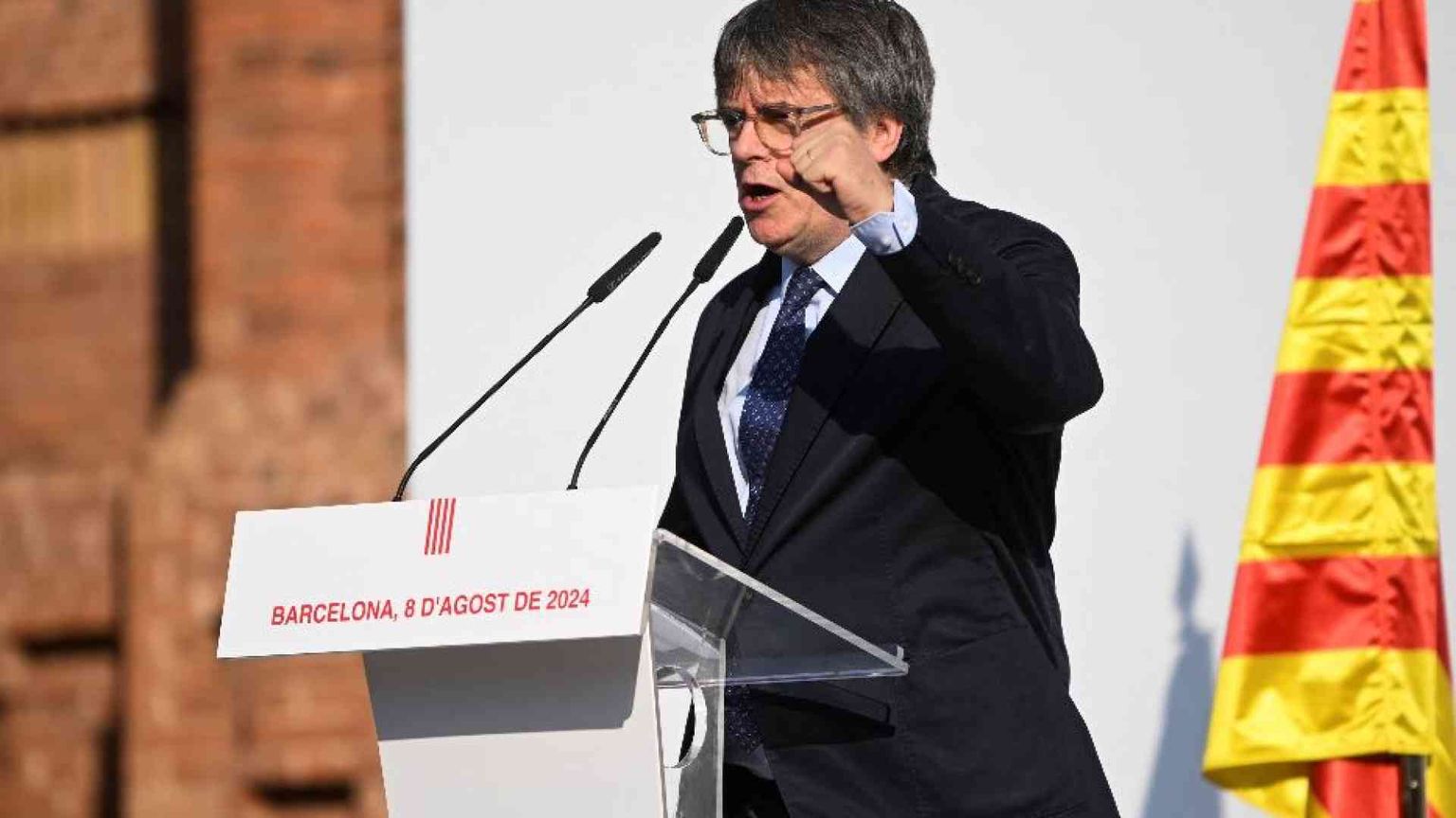 L'indipendentista Puigdemont è tornato a Barcellona ma non riescono a trovarlo