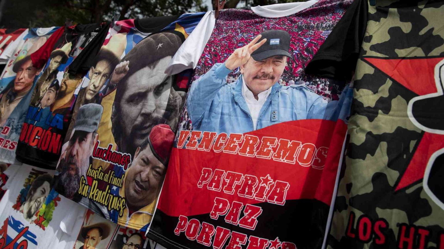 Ortega prima arresta e poi espelle altri sette sacerdoti