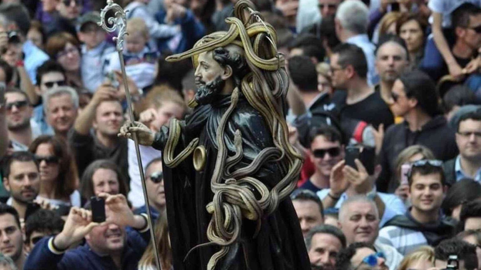 Ma il culto popolare dei santi è davvero una reliquia pagana?